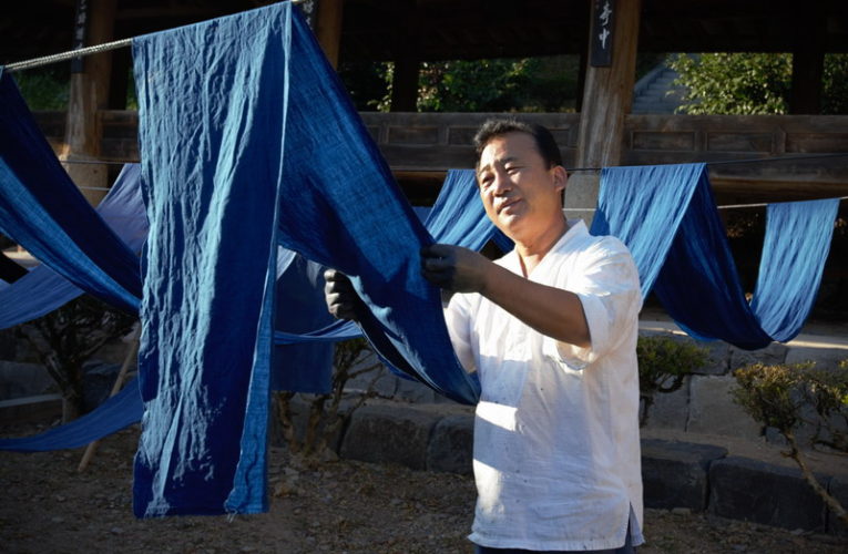 Living to Dye: Indigo Master, Jung Kwan-chae