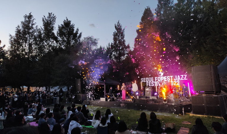 Sunshine and Scat at Seoul Forest Jazz Festival