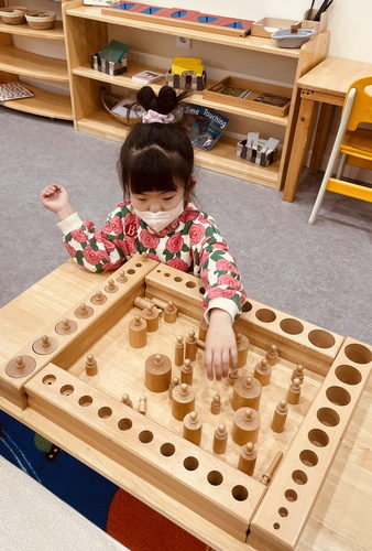 Stimulation and Recognition: Expanding Children’s Sensorial Experience in the Classroom