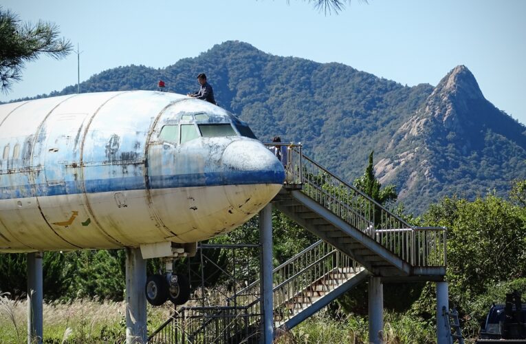 A Plane and a Peak in Nowheresville