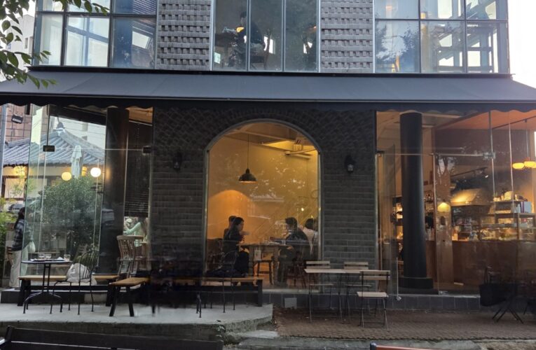 D’s Café Column: Morning Run? Coffee Stop! – Overleaf Café