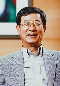 Inside the Gwangju News: Professor, Researcher, Administrator – Park Nahm-Sheik